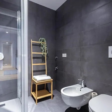 - Quiet Apartment *
