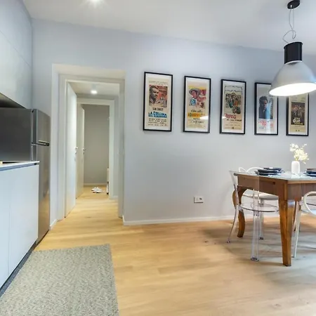 - Quiet Apartament Como